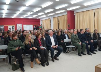 ΔΗΜΟΣ ΖΙΤΣΑΣ -Βράβευσαν τους μαθητές και τις μαθήτριες για τις επιδόσεις τους