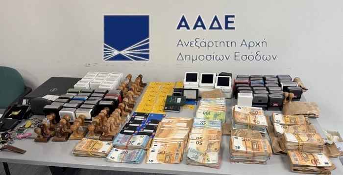 ΑΑΔΕ -Εξαρθρώθηκε κύκλωμα εκατοντάδων αχυρανθρώπων με 380 επιχειρήσεις και χρέη 43 εκατ. ευρώ