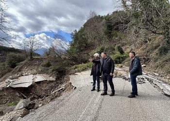 Γ. ΣΤΥΛΙΟΣ -Αυτοψία στην καθίζηση στην 2η Επαρχιακή Οδό