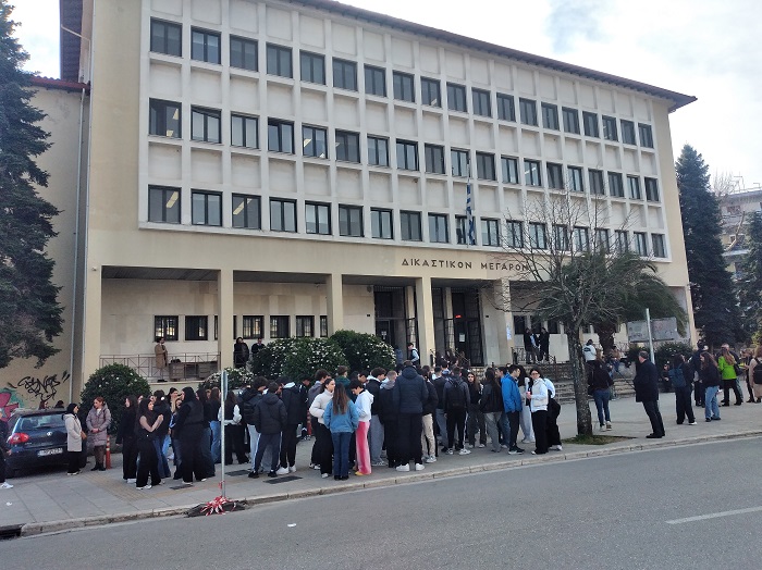 Δεν κάνουν πίσω εάν δεν πάρουν διαβεβαιώσεις για το σχολείο