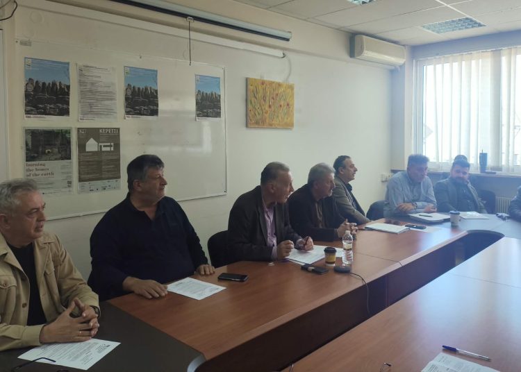 Η ΠΕΔ Ηπείρου ζητά άμεσες αποζημιώσεις και στήριξη για τα σχολεία