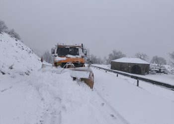 Χιόνια στα ορεινά και τσουχτερό κρύο!