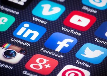 Το νέο πλαίσιο ρυθμίσεων για την πρόσβαση των ανηλίκων στα social media