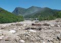 ΤΖΟΥΜΕΡΚΑ -«Καταρράκτες» μπαζών στο φαράγγι του Αράχθου
