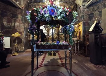 Προσδοκώντας την Ανάσταση