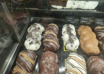 Το Πάσχα θέλει το κουλούρι και το σοκολατένιο αυγό