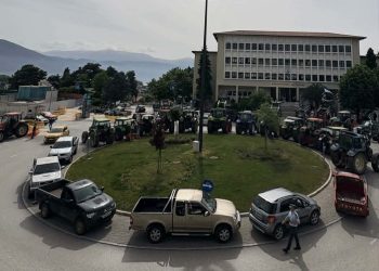«Θα ξαναβγούμε στους δρόμους», λένε και μιλούν για «πολιτική δίωξη»