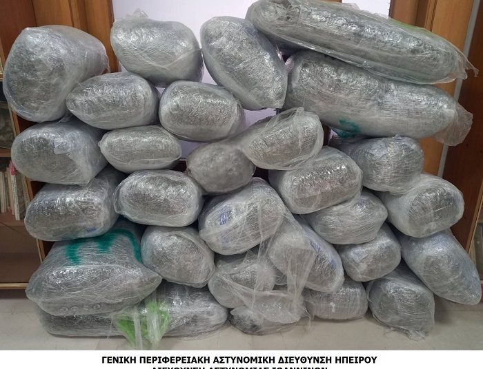 Ιωάννινα: Μετέφερε με αυτοκίνητο 167,2 κιλά ακατέργαστης κάνναβης